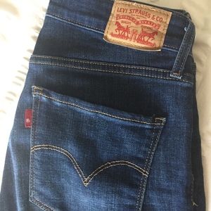 Levi's 721 High Rise Skinny Jeans